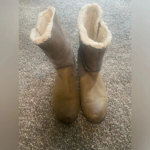 Sorel Emelie Suede Women's Size 11 Fold Over Cold Weather Snow Boots Flaws